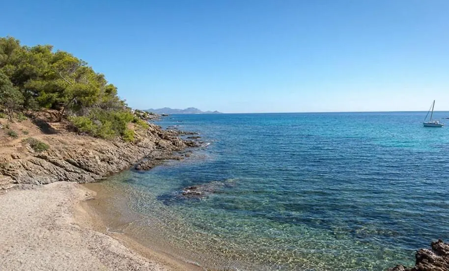 Studio 24M2 - Parking - Clim - Piscine - Plage 50M Roquebrune-sur-Argens